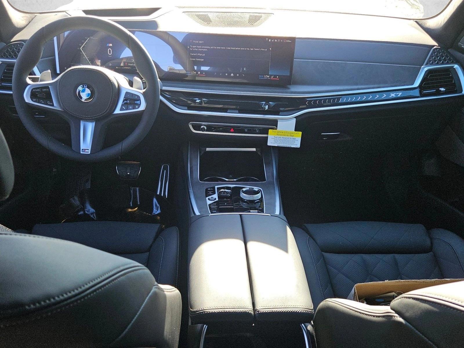 Thumbnail: 2027 BMW X7 - 4