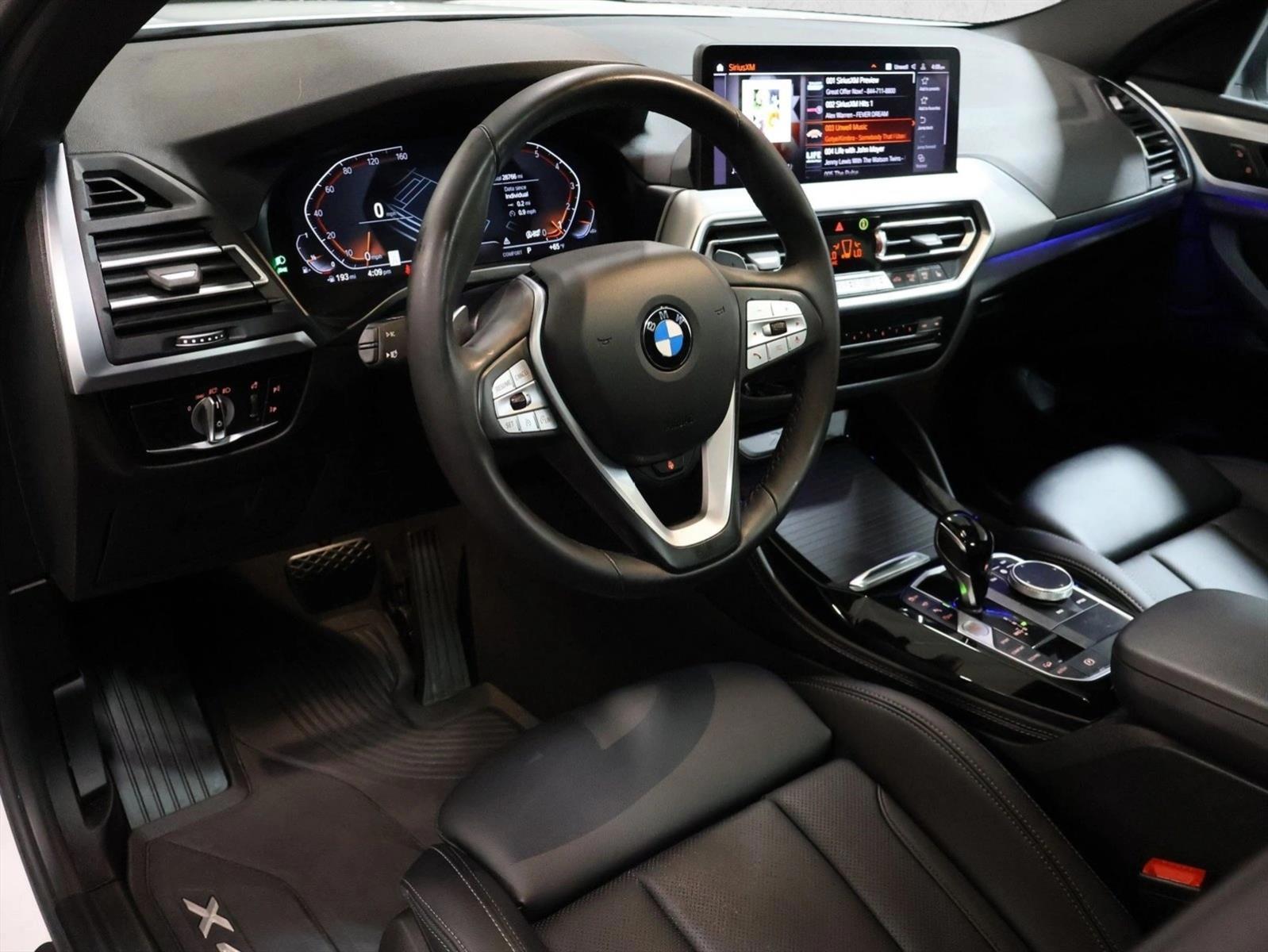 Thumbnail: 2023 BMW X4 - 3