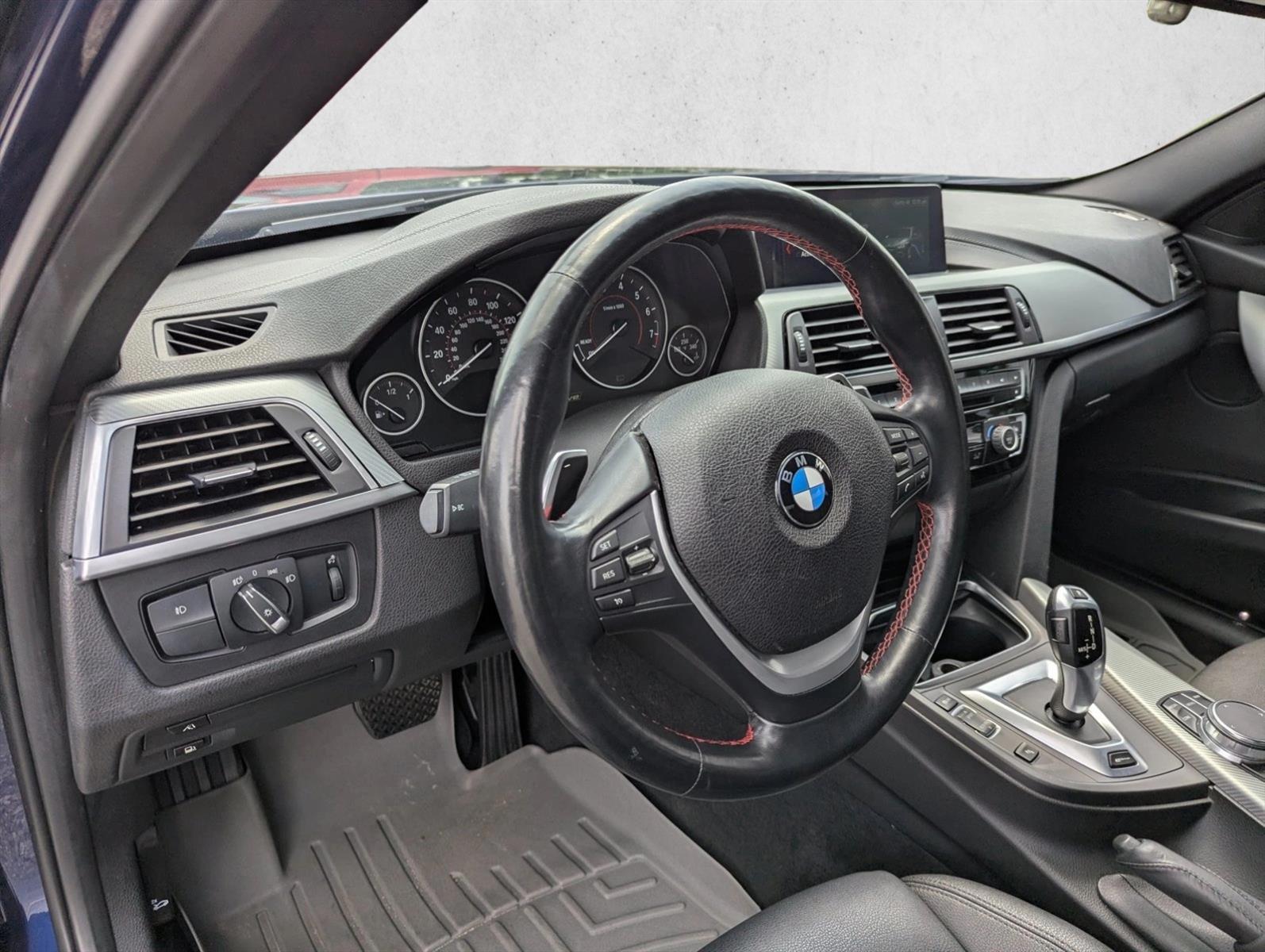 Thumbnail: 2018 BMW 3 Series - 3