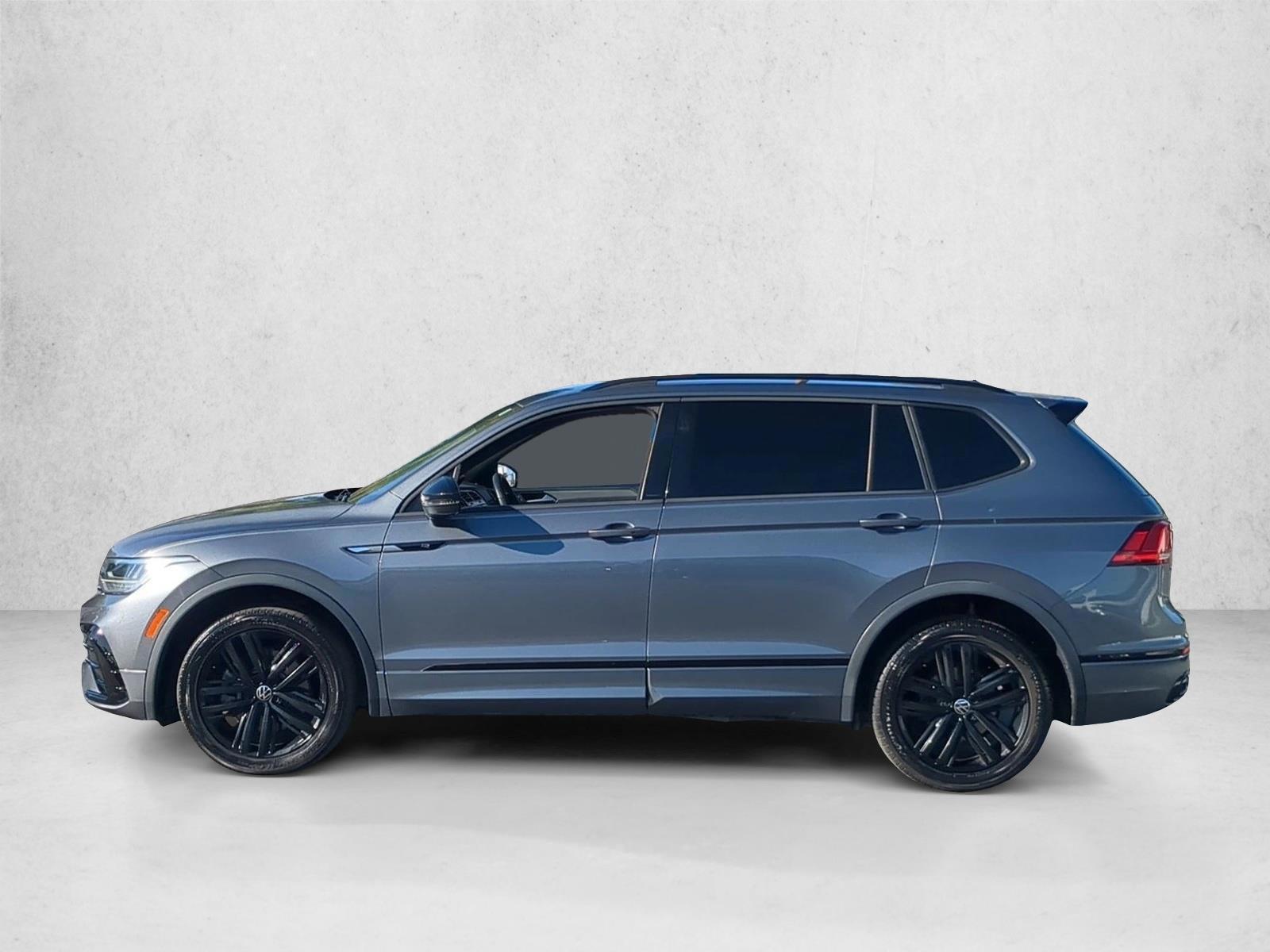 Thumbnail: 2022 Volkswagen Tiguan - 2