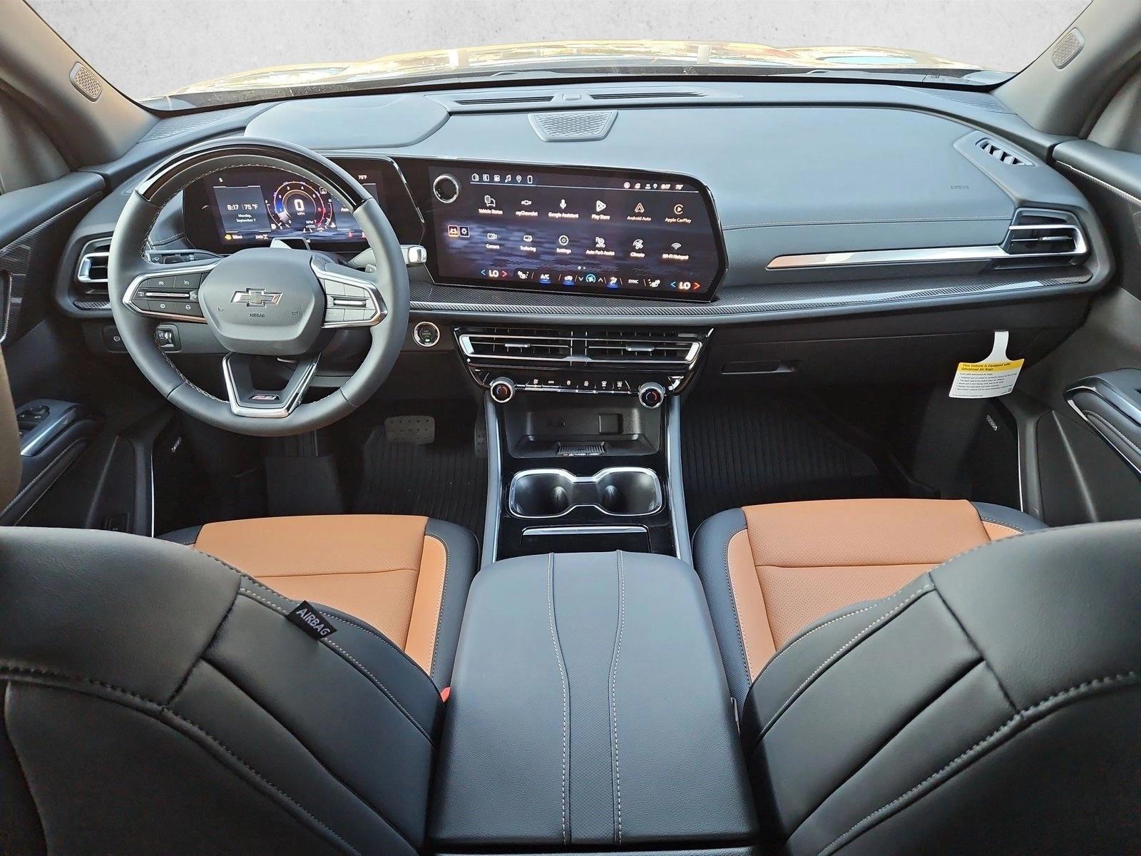 Thumbnail: 2027 Chevrolet Traverse - 4