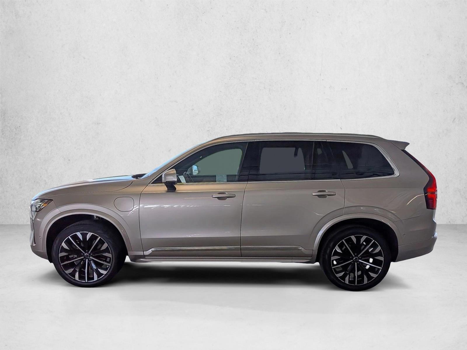 Thumbnail: 2026 Volvo XC90 - 2