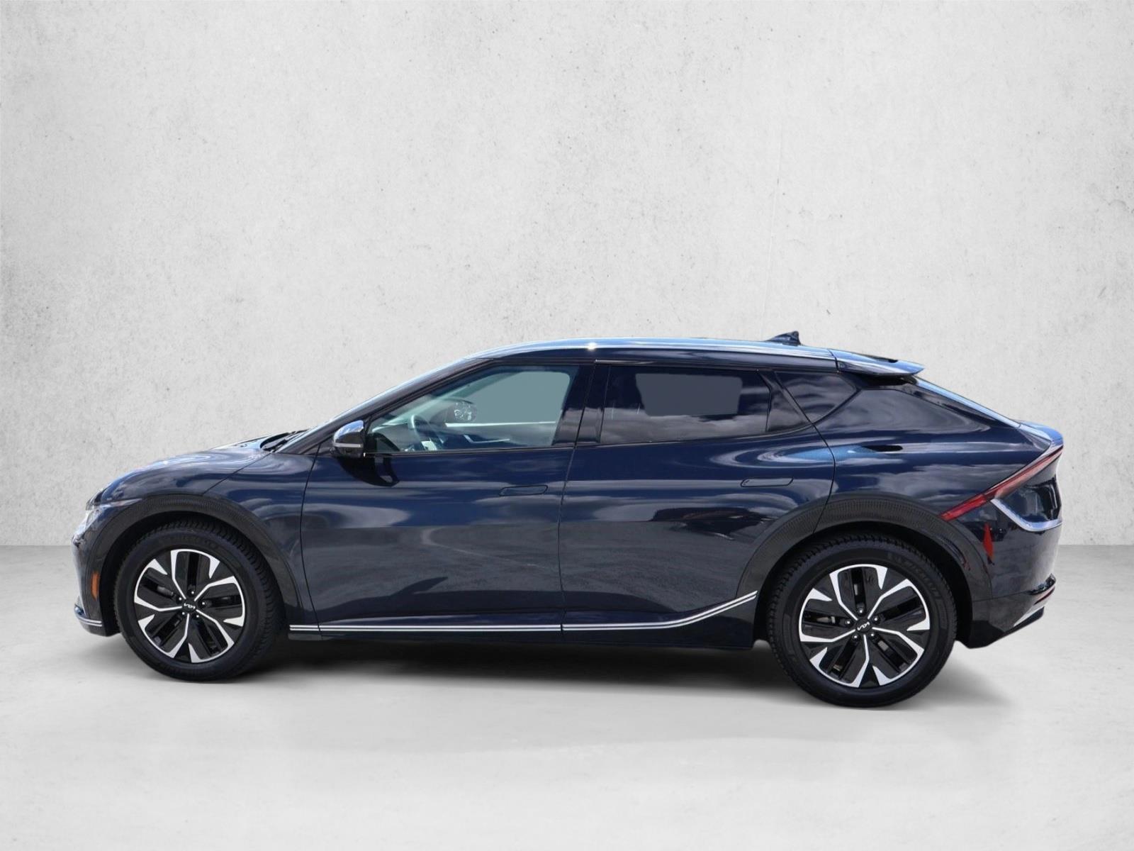 Thumbnail: 2022 Kia EV6 - 2