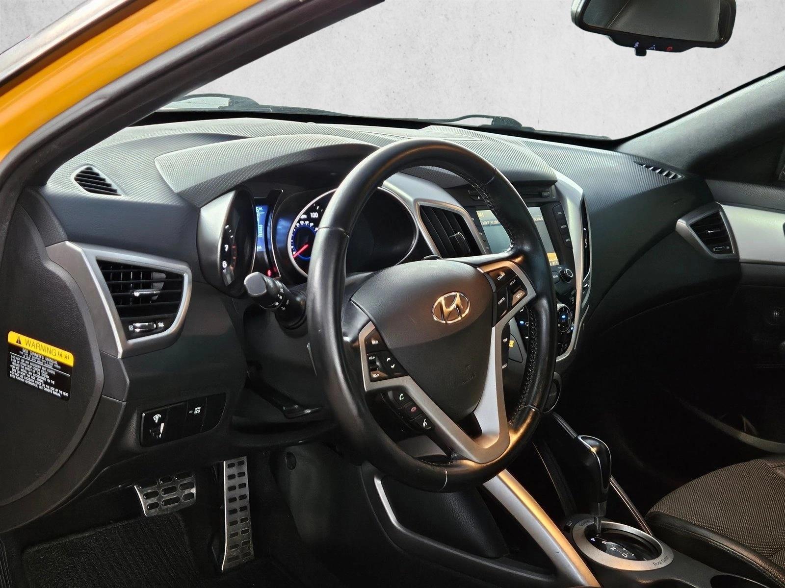 Thumbnail: 2016 Hyundai Veloster - 3