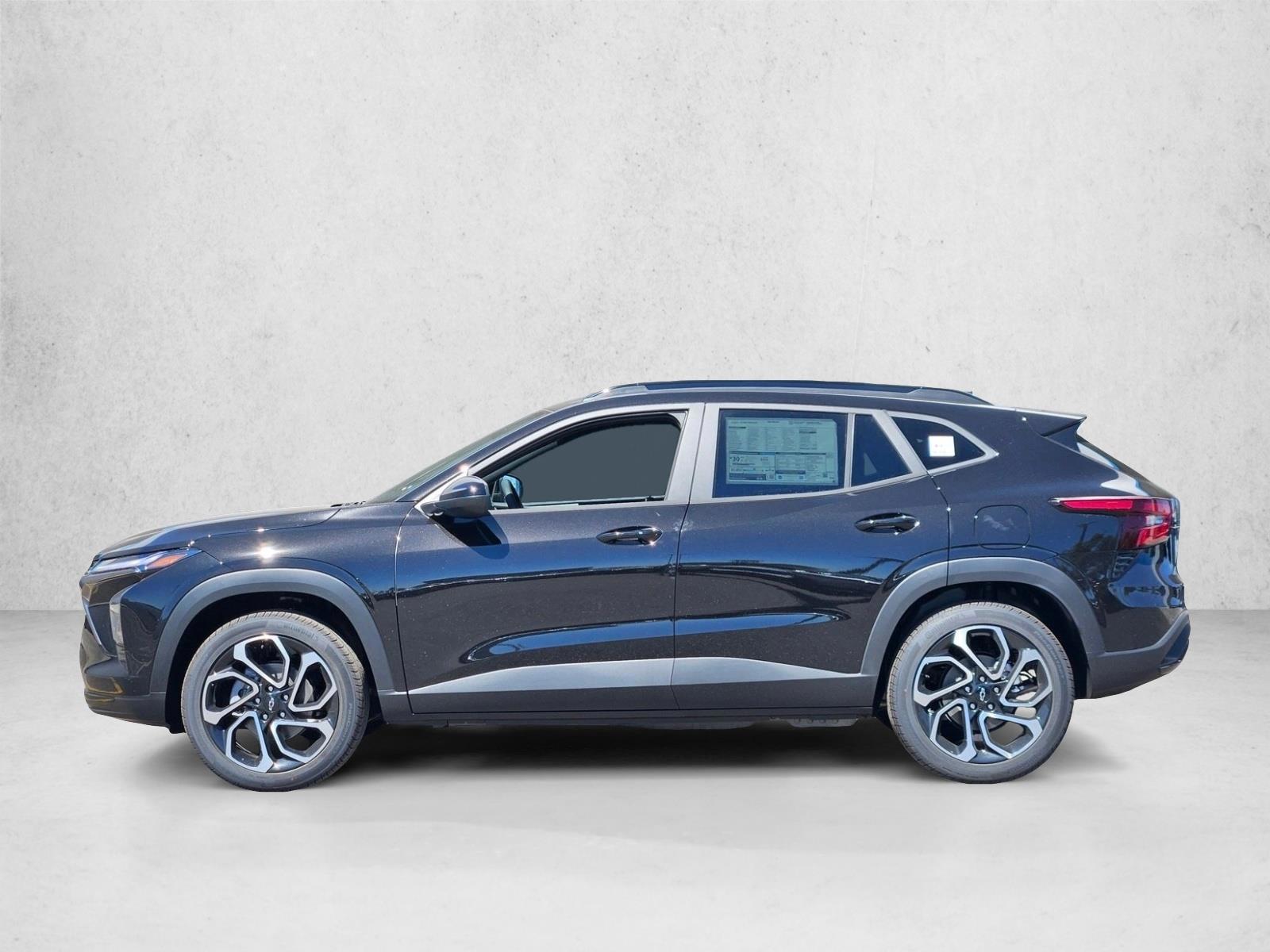 Thumbnail: 2026 Chevrolet Trax - 2