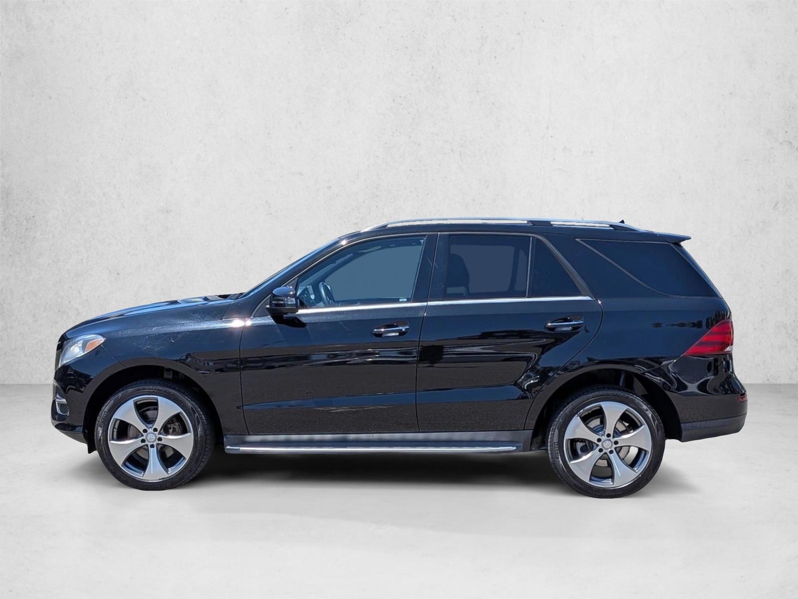 Thumbnail: 2016 Mercedes-Benz GLE - 2