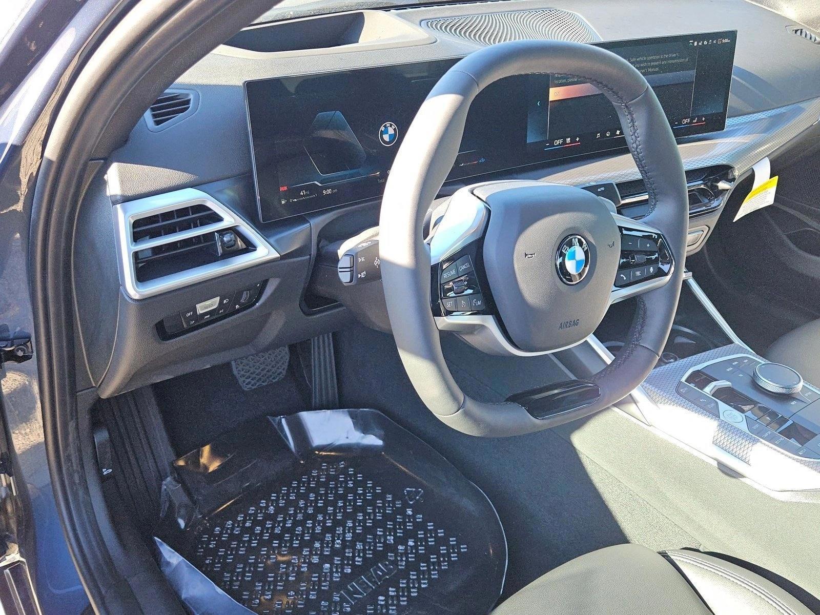 Thumbnail: 2026 BMW 3 Series - 3