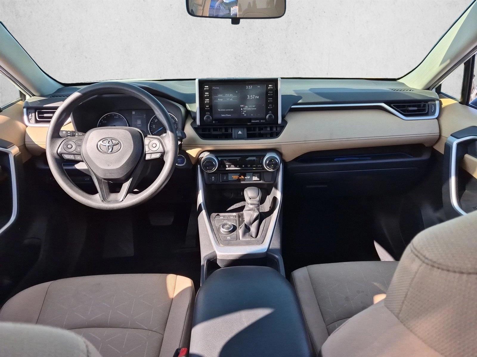 Thumbnail: 2019 Toyota RAV4 - 3