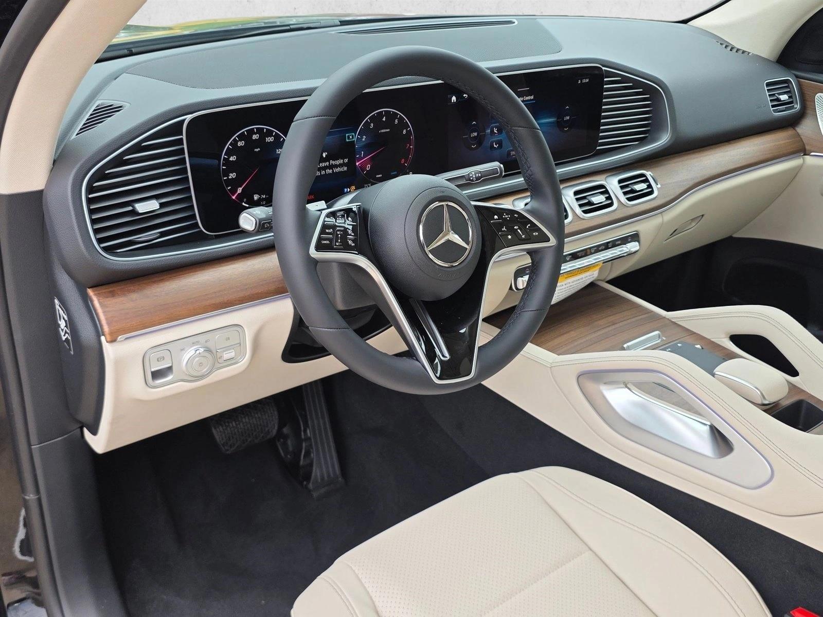Thumbnail: 2026 Mercedes-Benz GLE - 3