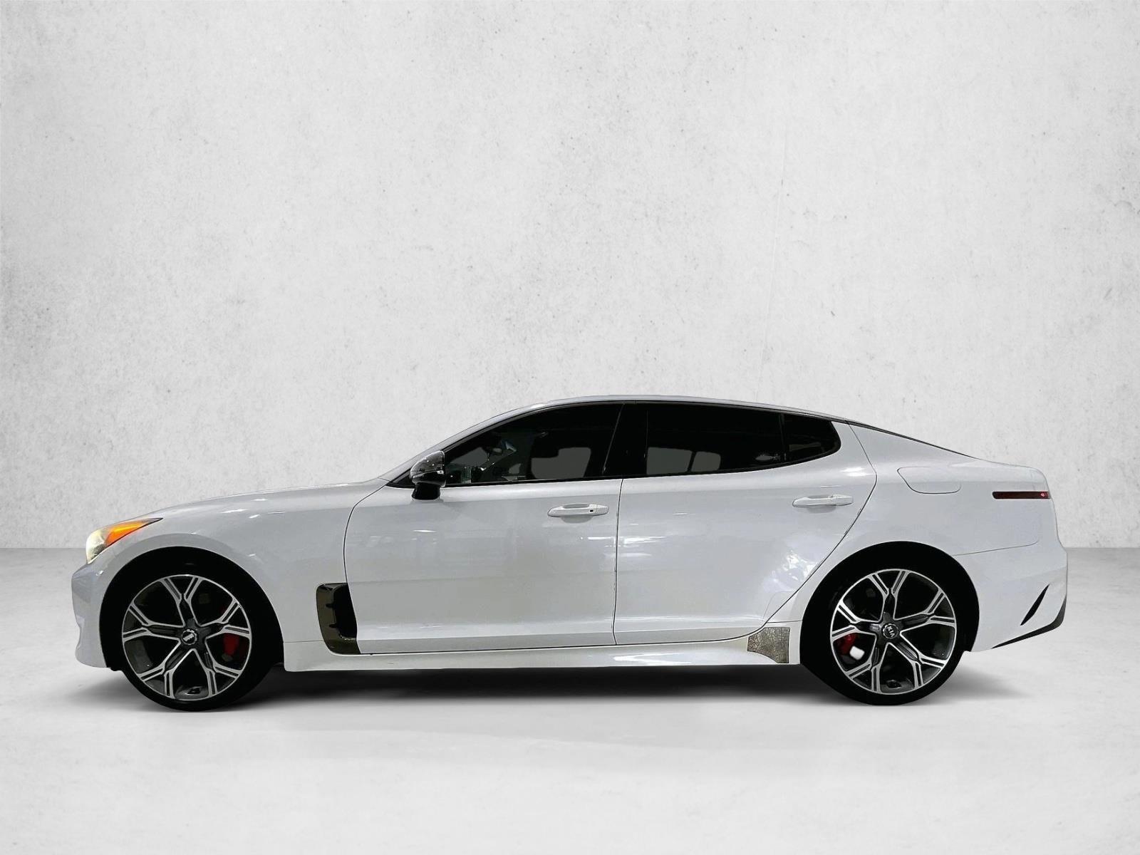 Thumbnail: 2018 Kia Stinger - 2