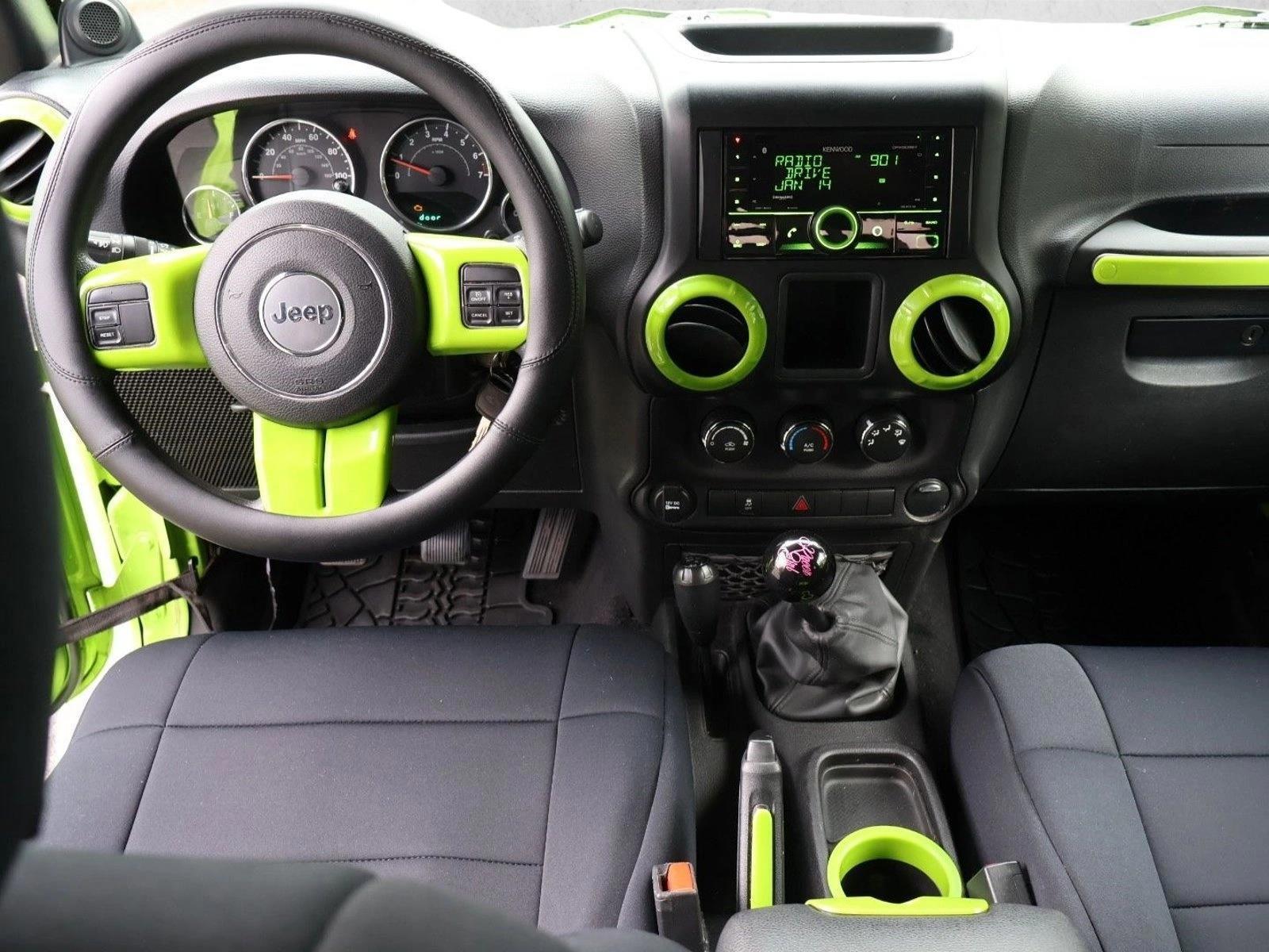 Thumbnail: 2012 Jeep Wrangler - 3