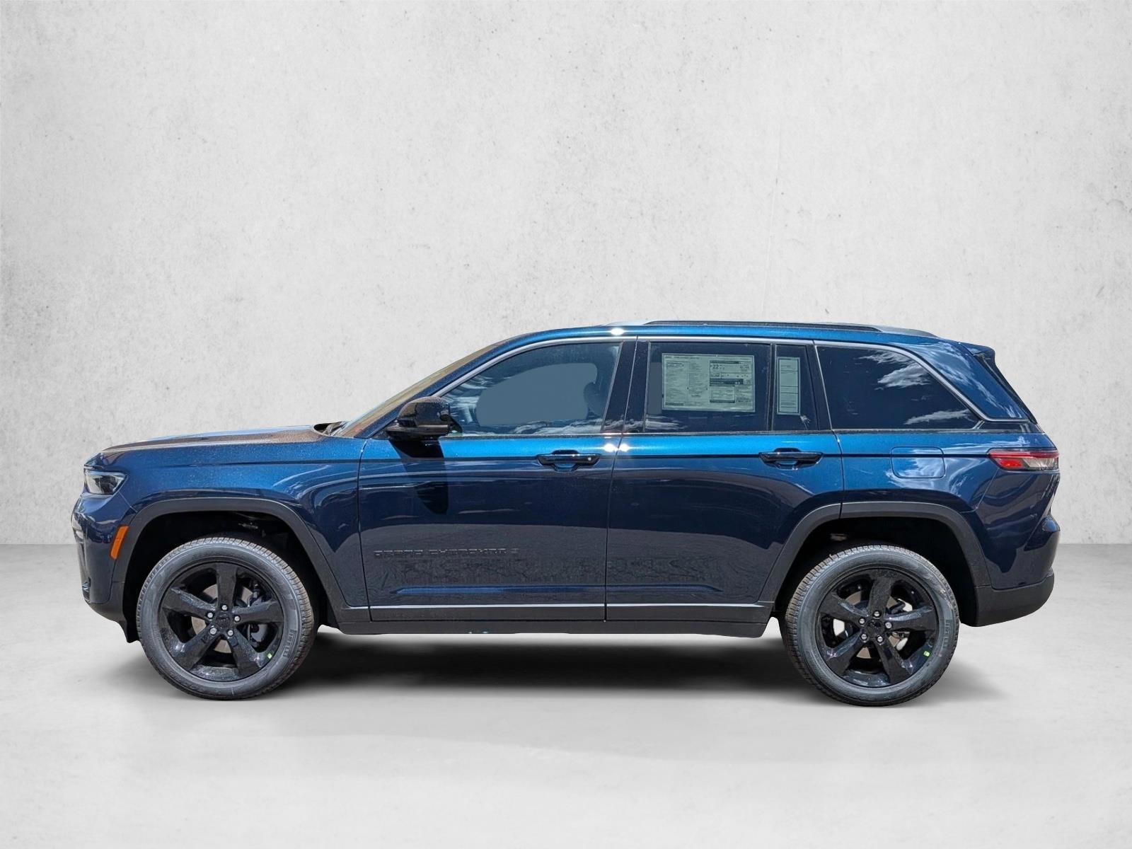 Thumbnail: 2026 Jeep Grand Cherokee - 2