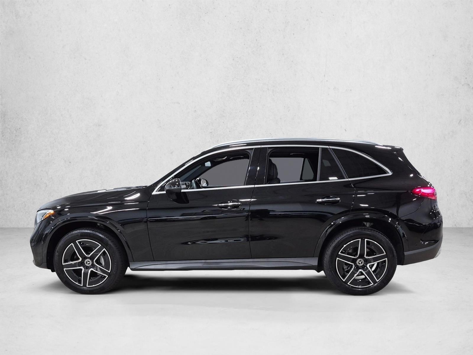 Thumbnail: 2026 Mercedes-Benz GLC - 2