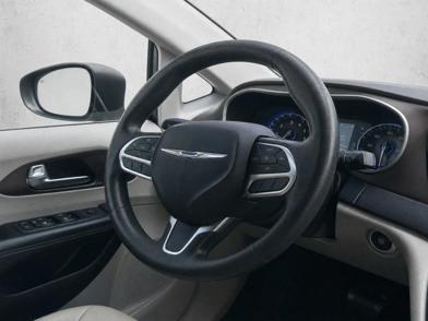 2021 Chrysler Voyager