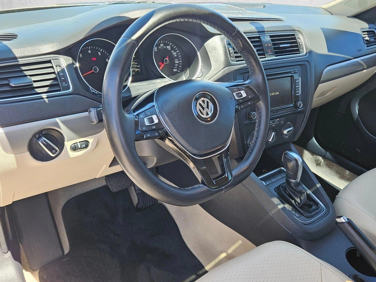 Thumbnail: 2015 Volkswagen Jetta - 3