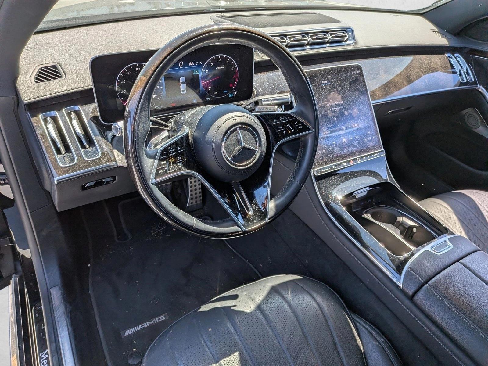 Thumbnail: 2023 Mercedes-Benz S-Class - 3