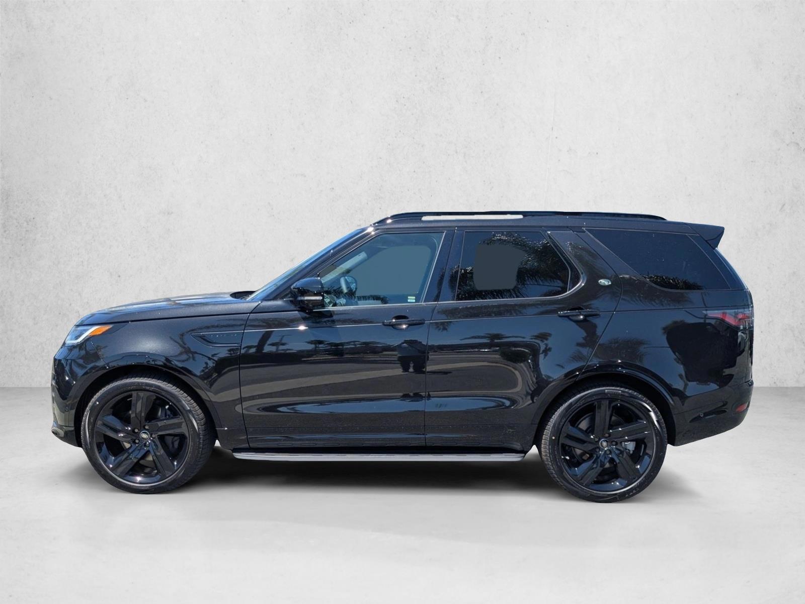 Thumbnail: 2026 Land Rover Discovery - 2