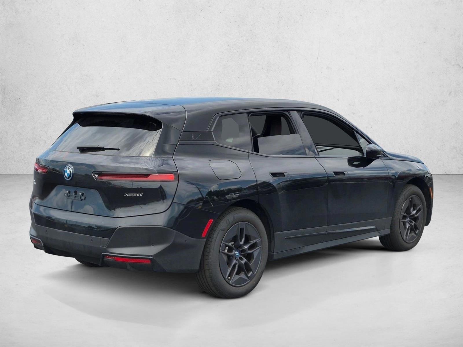 2024 BMW IX