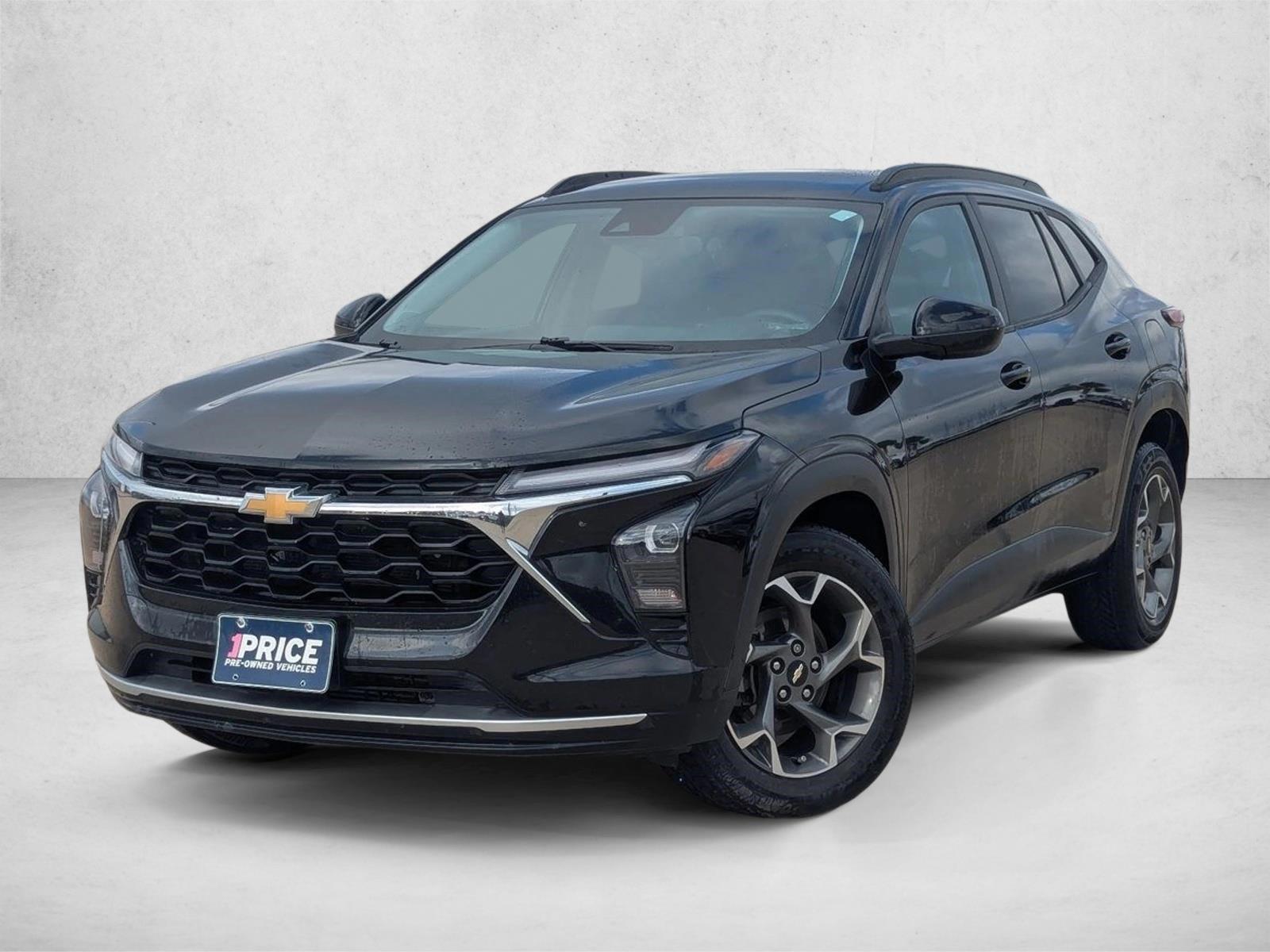 Thumbnail: 2024 Chevrolet Trax - 1