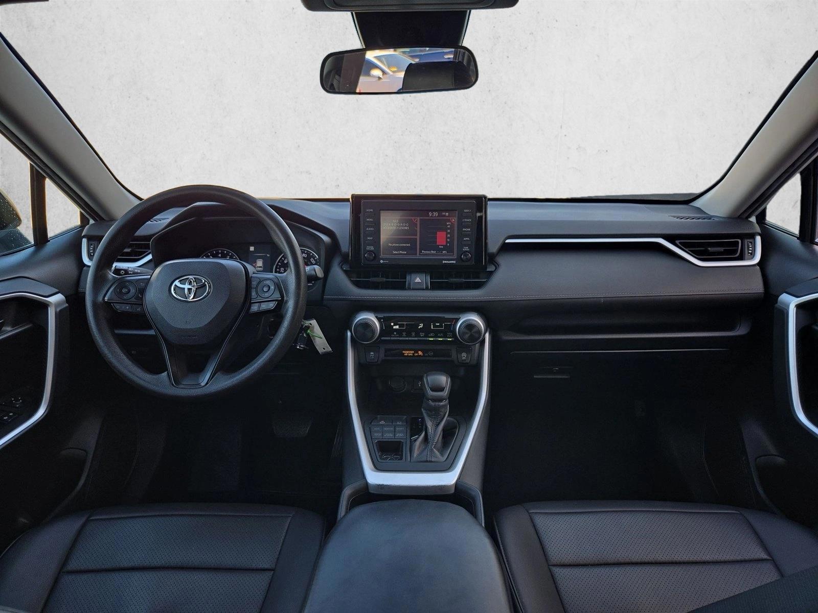 Thumbnail: 2022 Toyota RAV4 - 3