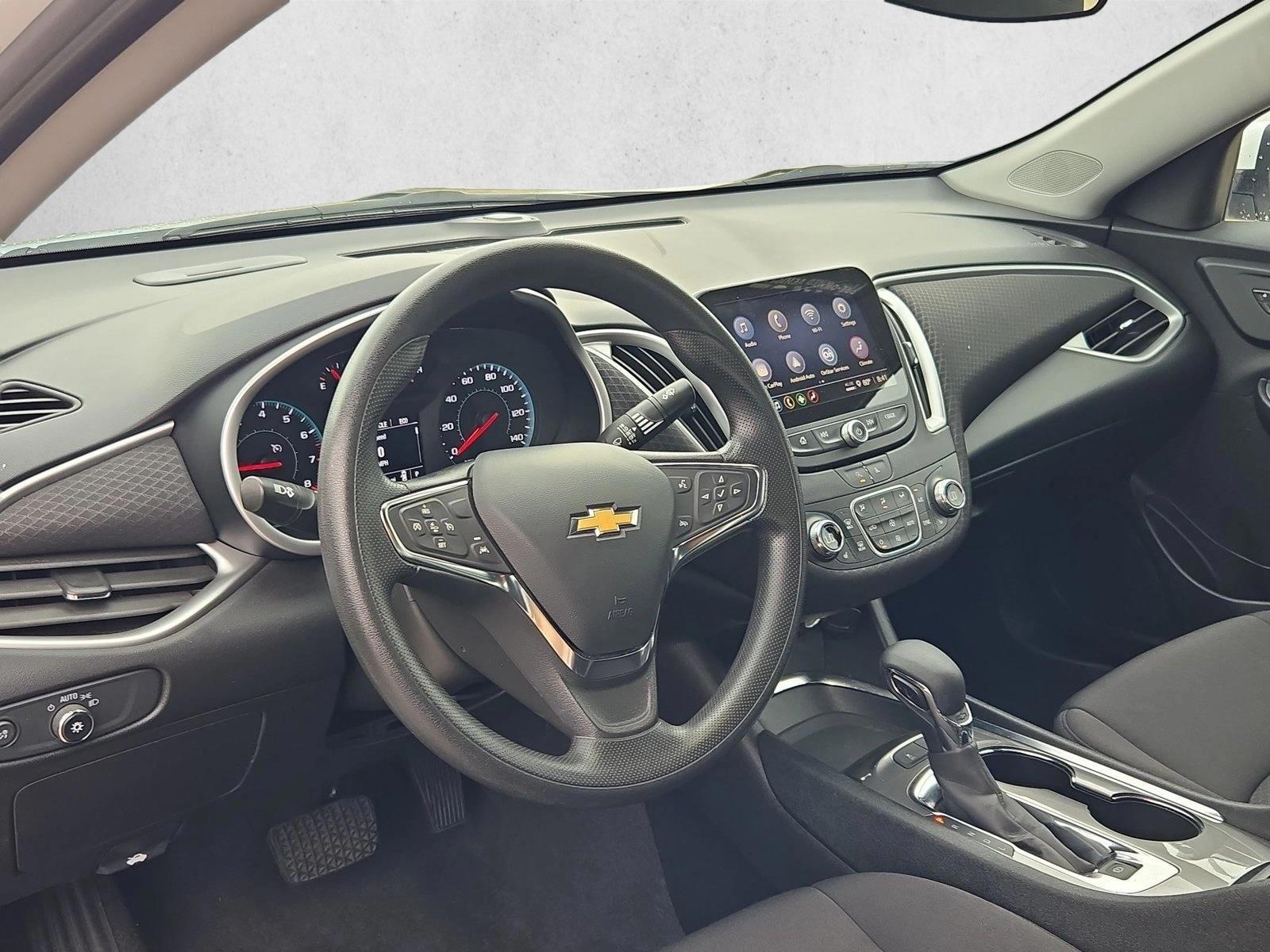 Thumbnail: 2024 Chevrolet Malibu - 3