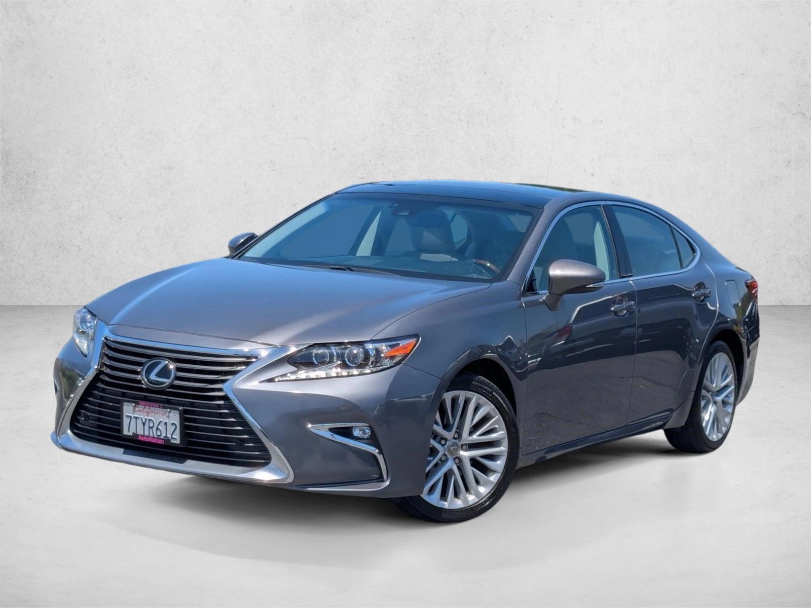 2016 Lexus ES