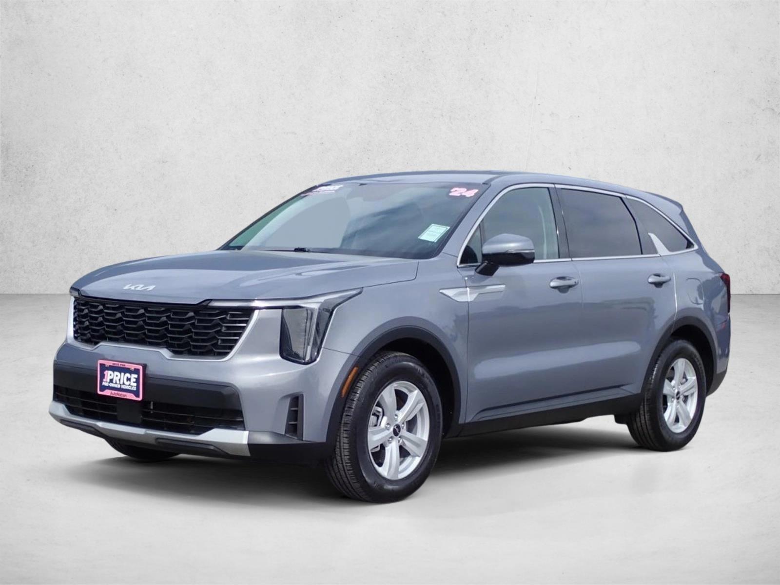 2024 Kia Sorento LX AT's photo