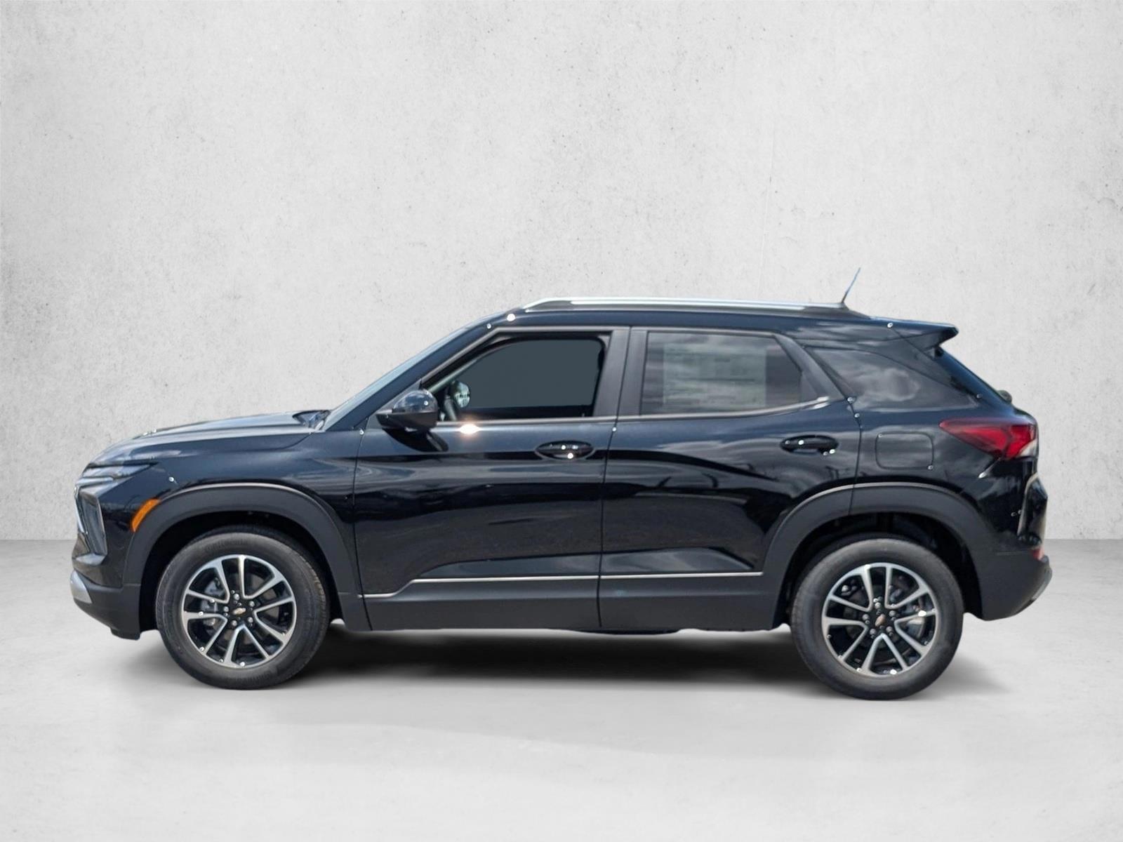 Thumbnail: 2026 Chevrolet TrailBlazer - 2