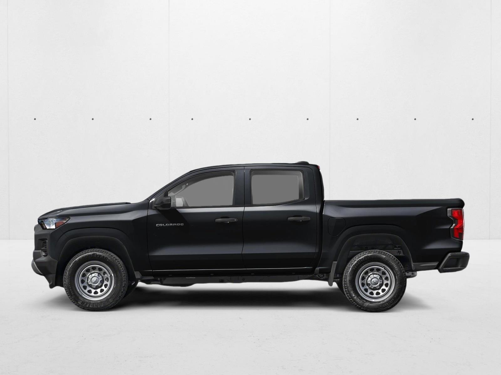 2026 Chevrolet Colorado Trail Boss - Photo 3