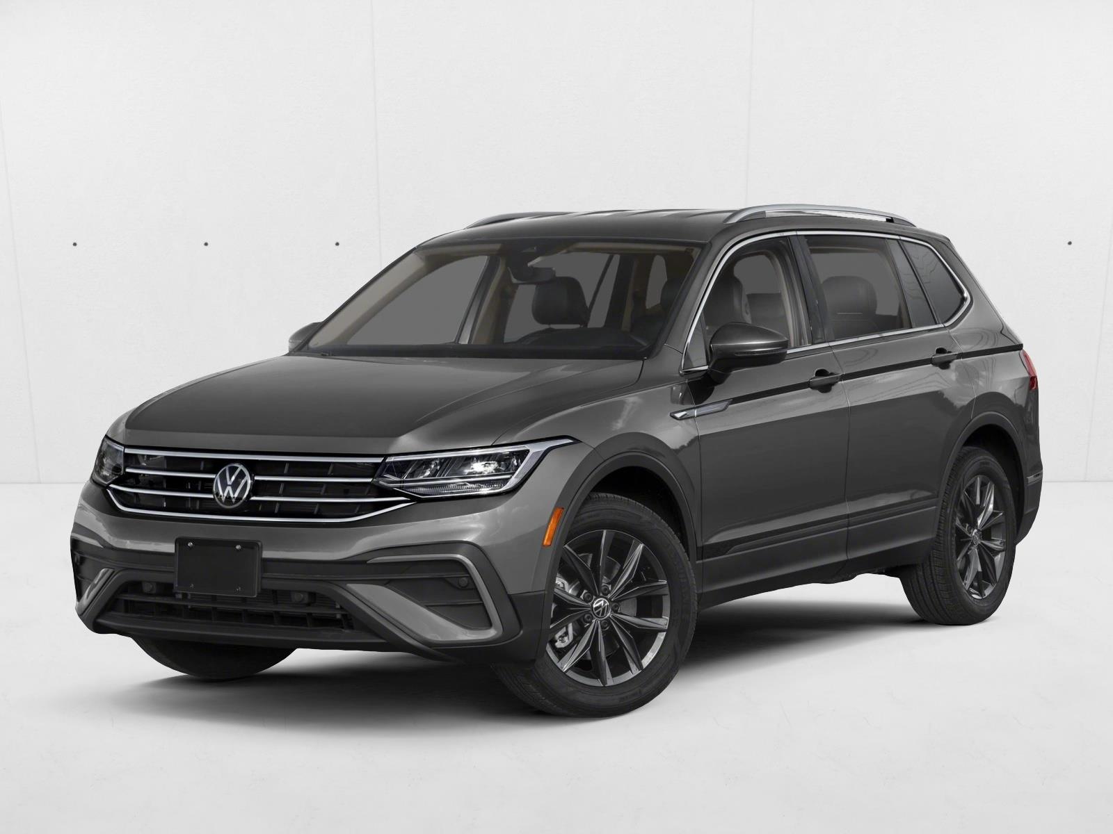 Thumbnail: 2023 Volkswagen Tiguan - 1