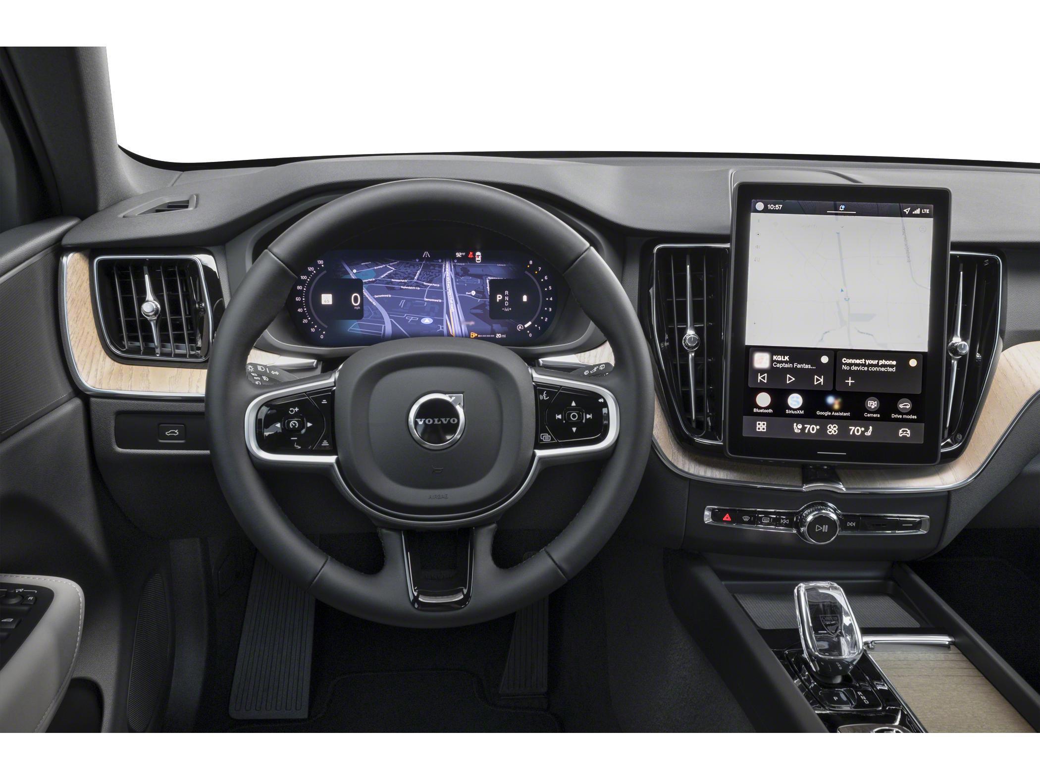 Thumbnail: 2027 Volvo XC60 - 3