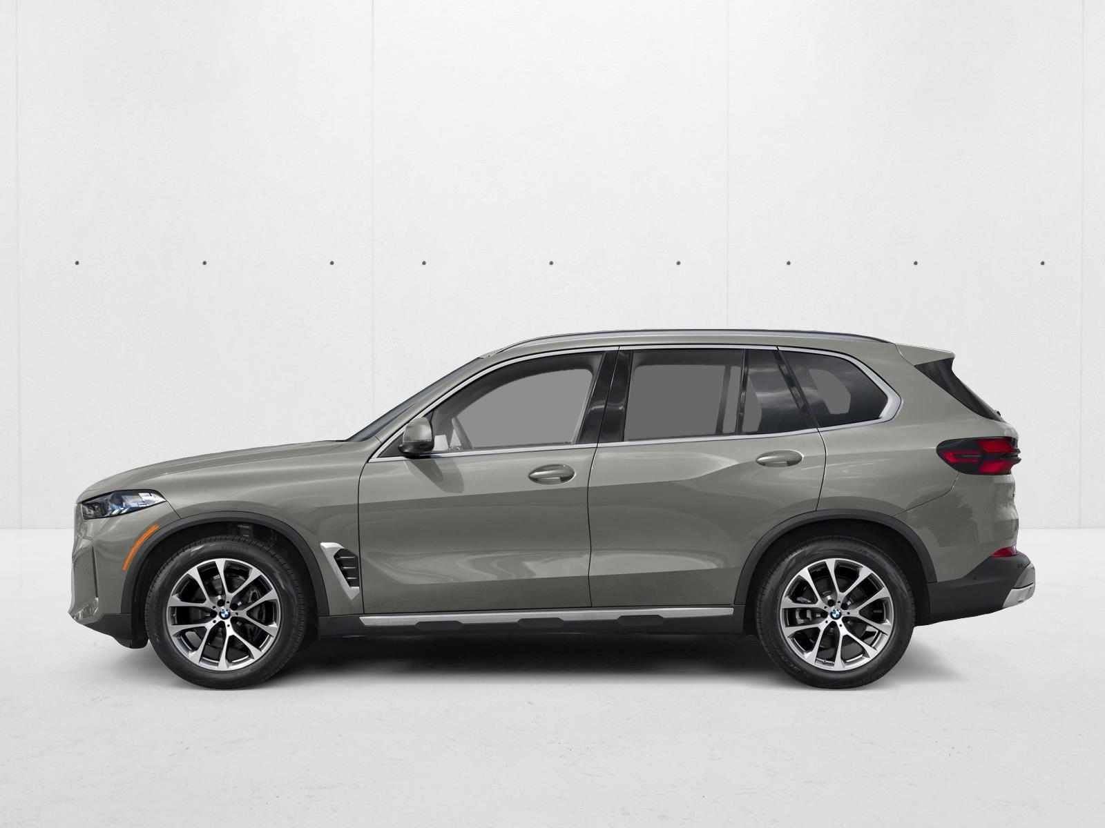Thumbnail: 2027 BMW X5 - 2