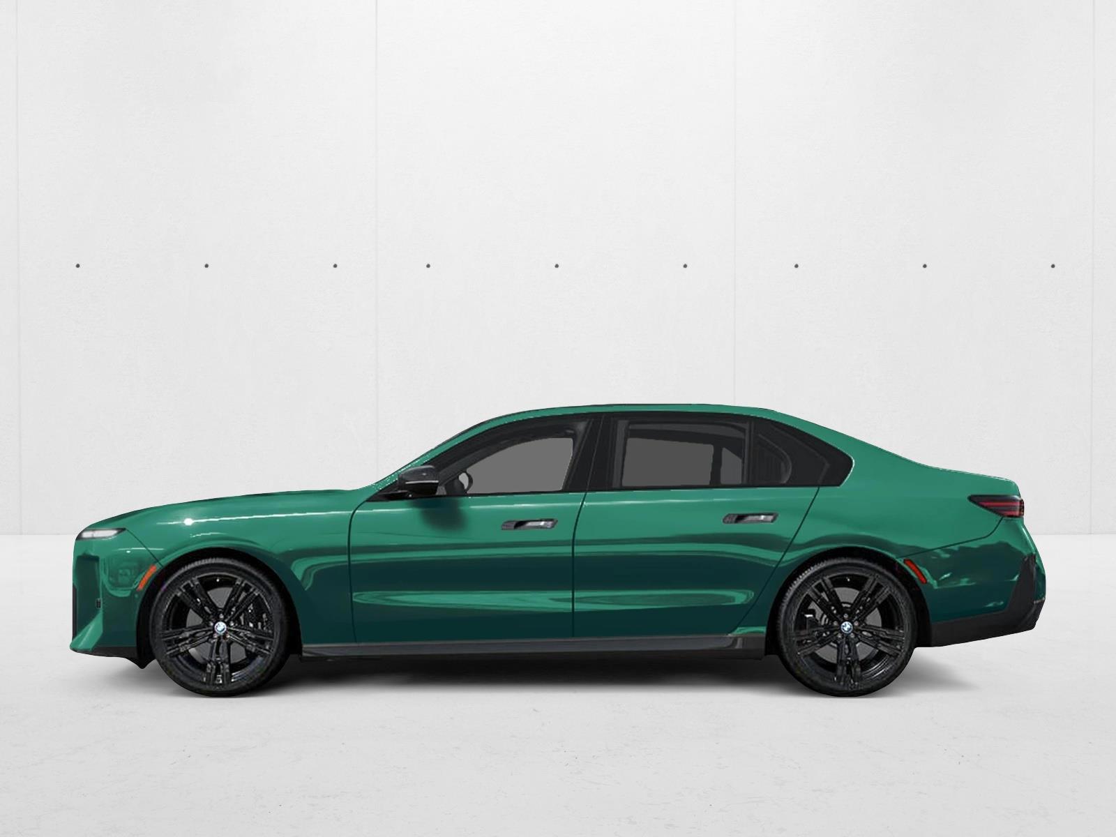 Thumbnail: 2027 BMW 7 Series - 2