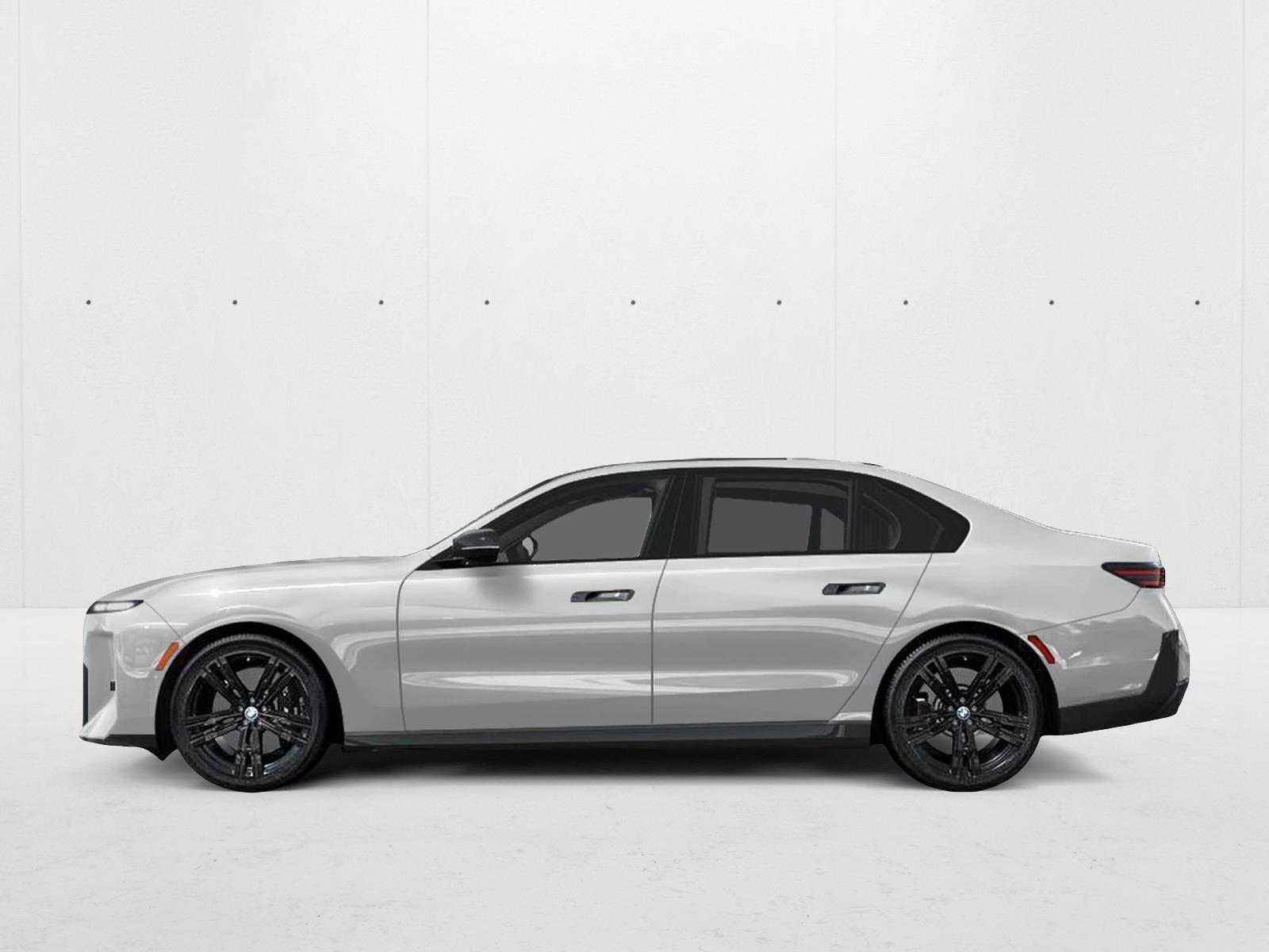 Thumbnail: 2027 BMW 7 Series - 2