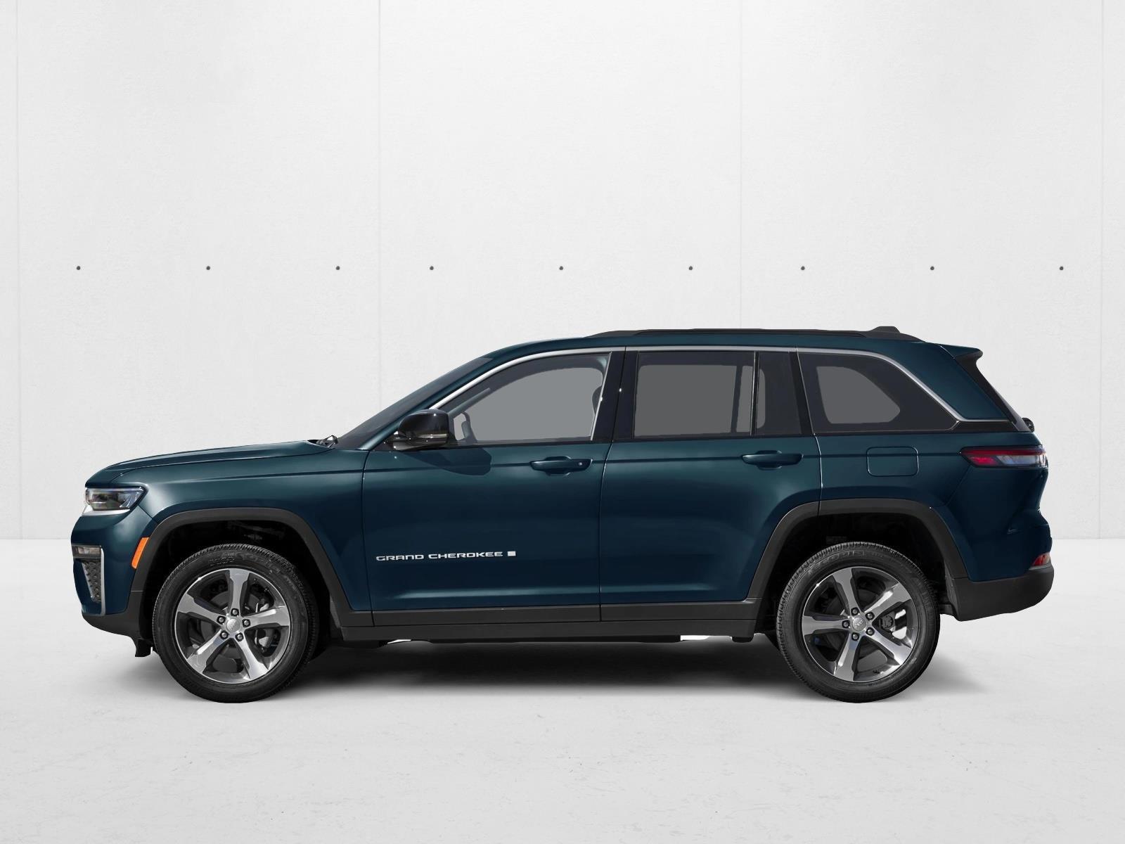 Thumbnail: 2027 Jeep Grand Cherokee - 2