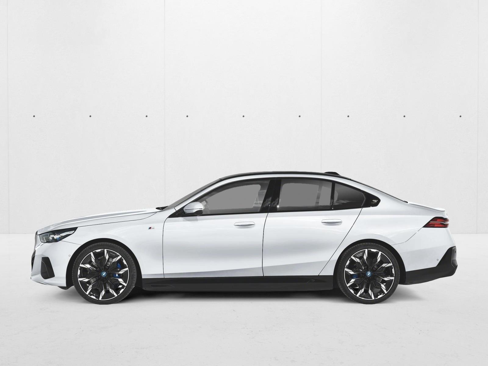 Thumbnail: 2027 BMW i5 - 2