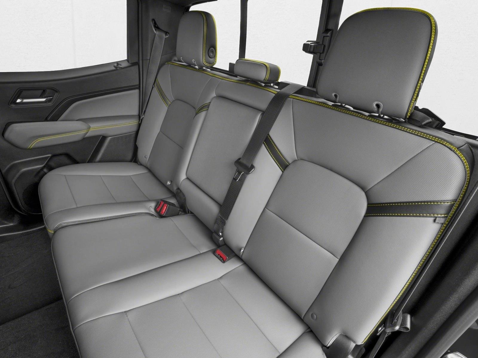 2026 Chevrolet Colorado ZR2 - Photo 9