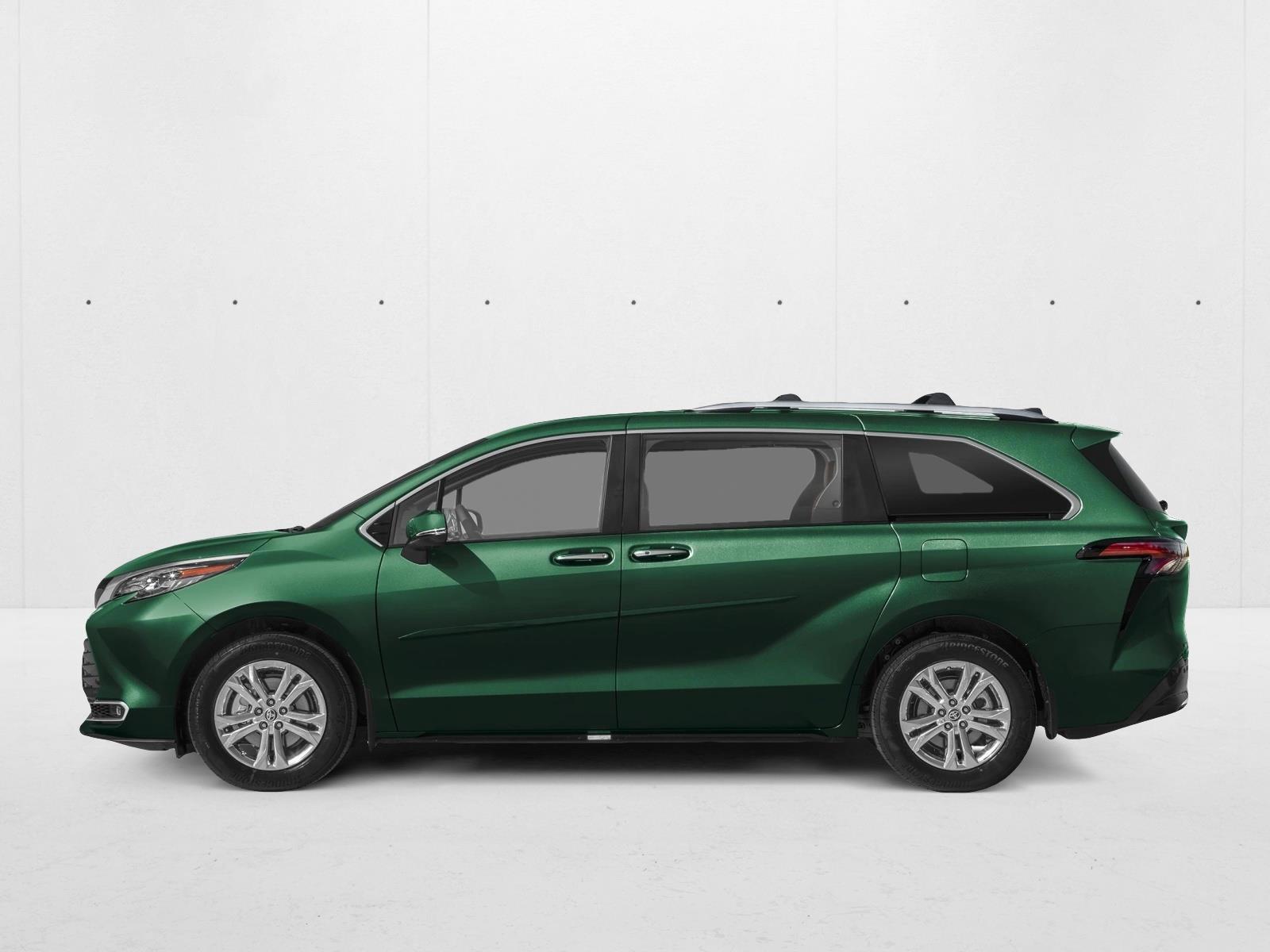 Thumbnail: 2026 Toyota Sienna - 2
