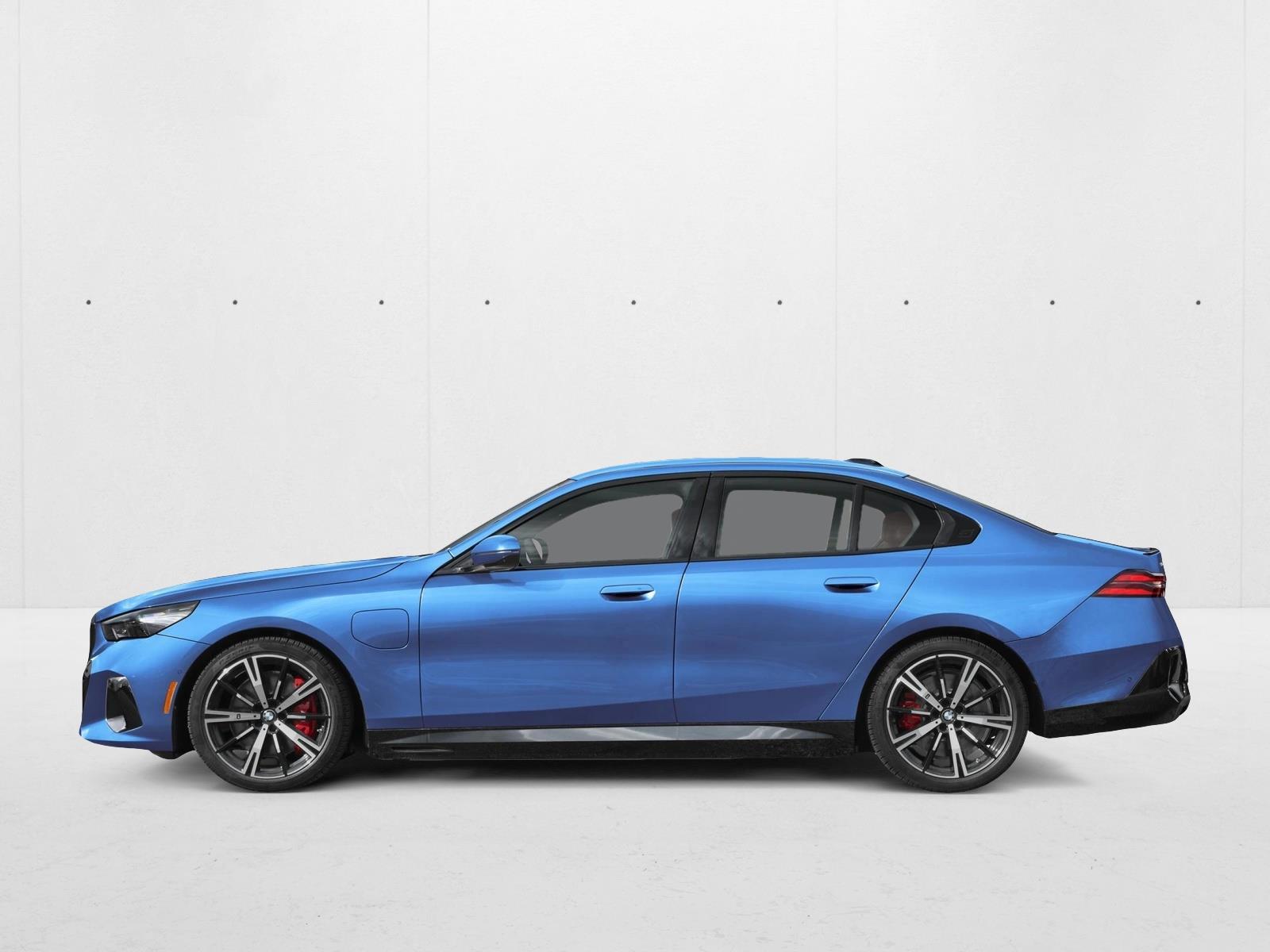 Thumbnail: 2027 BMW 5 Series - 2
