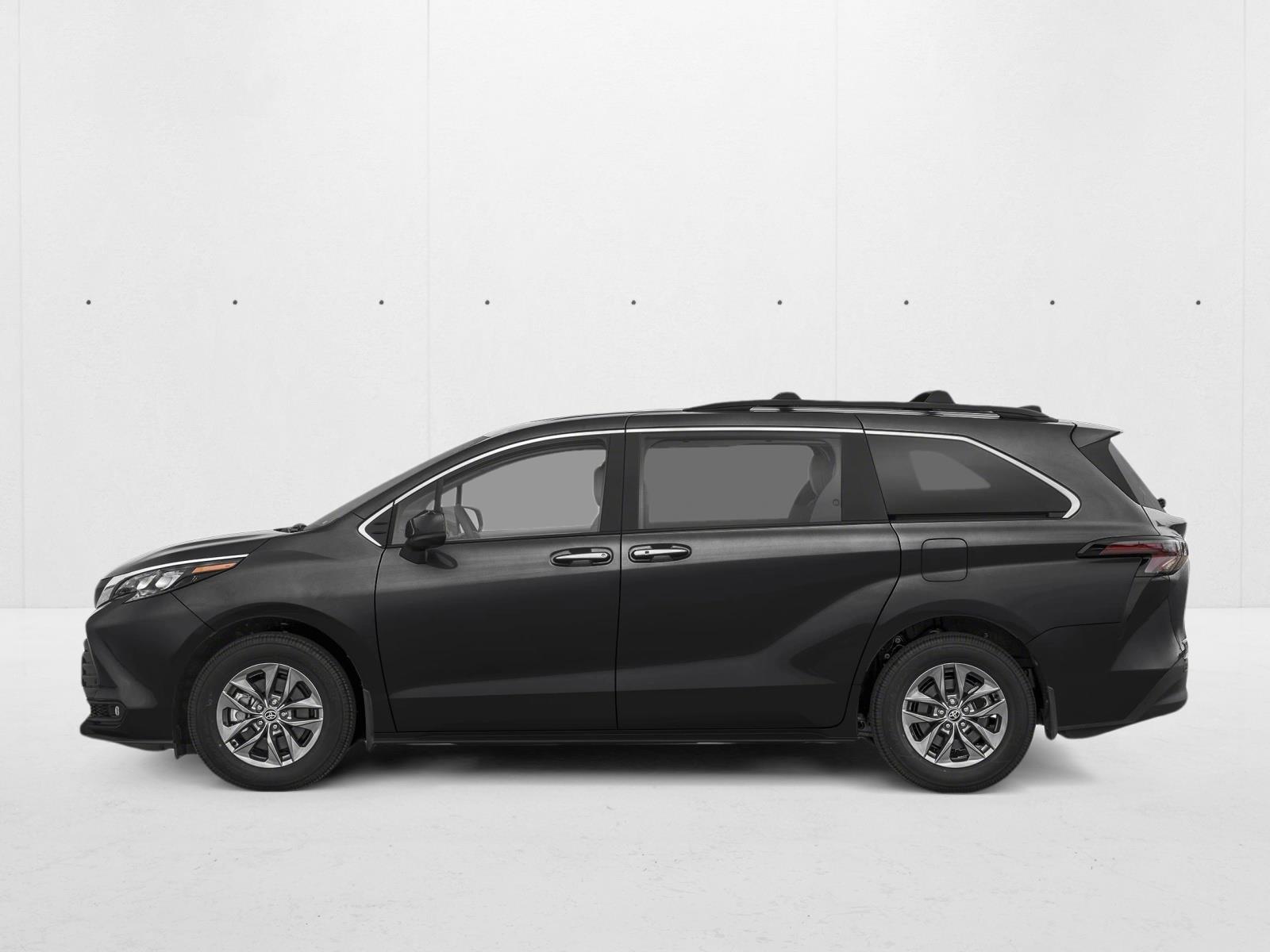 Thumbnail: 2026 Toyota Sienna - 2