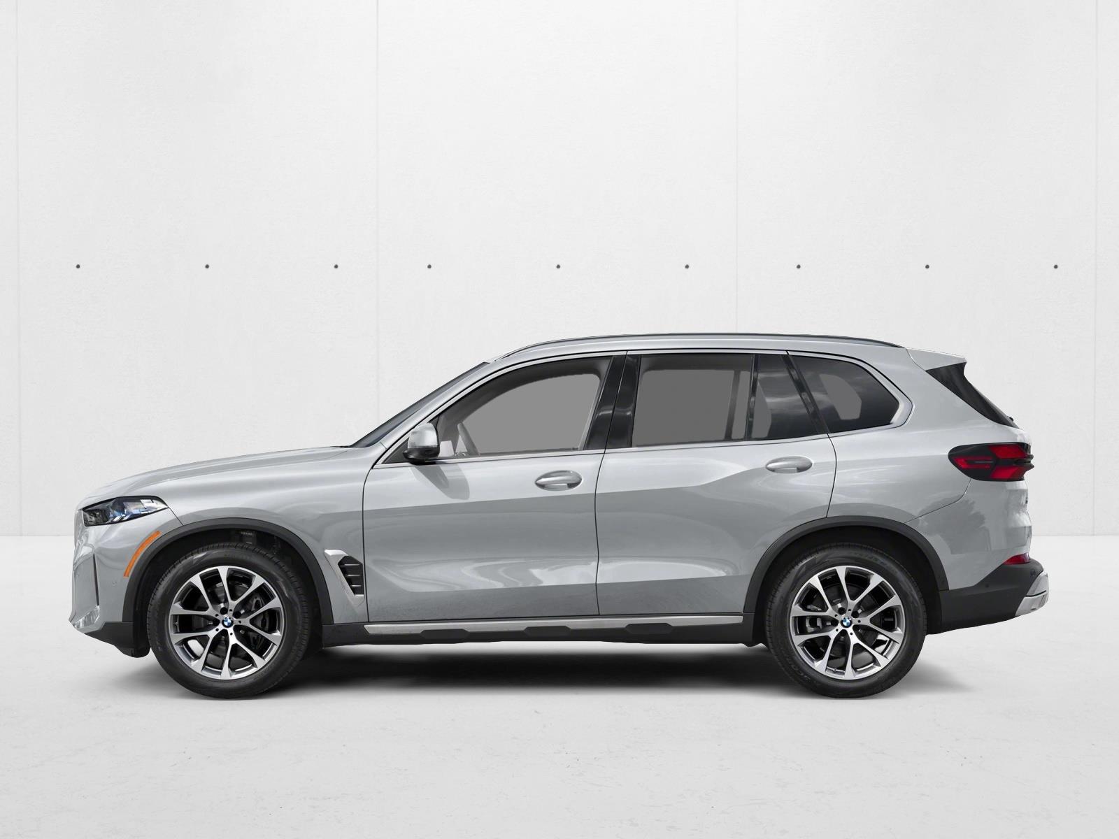 Thumbnail: 2027 BMW X5 - 2