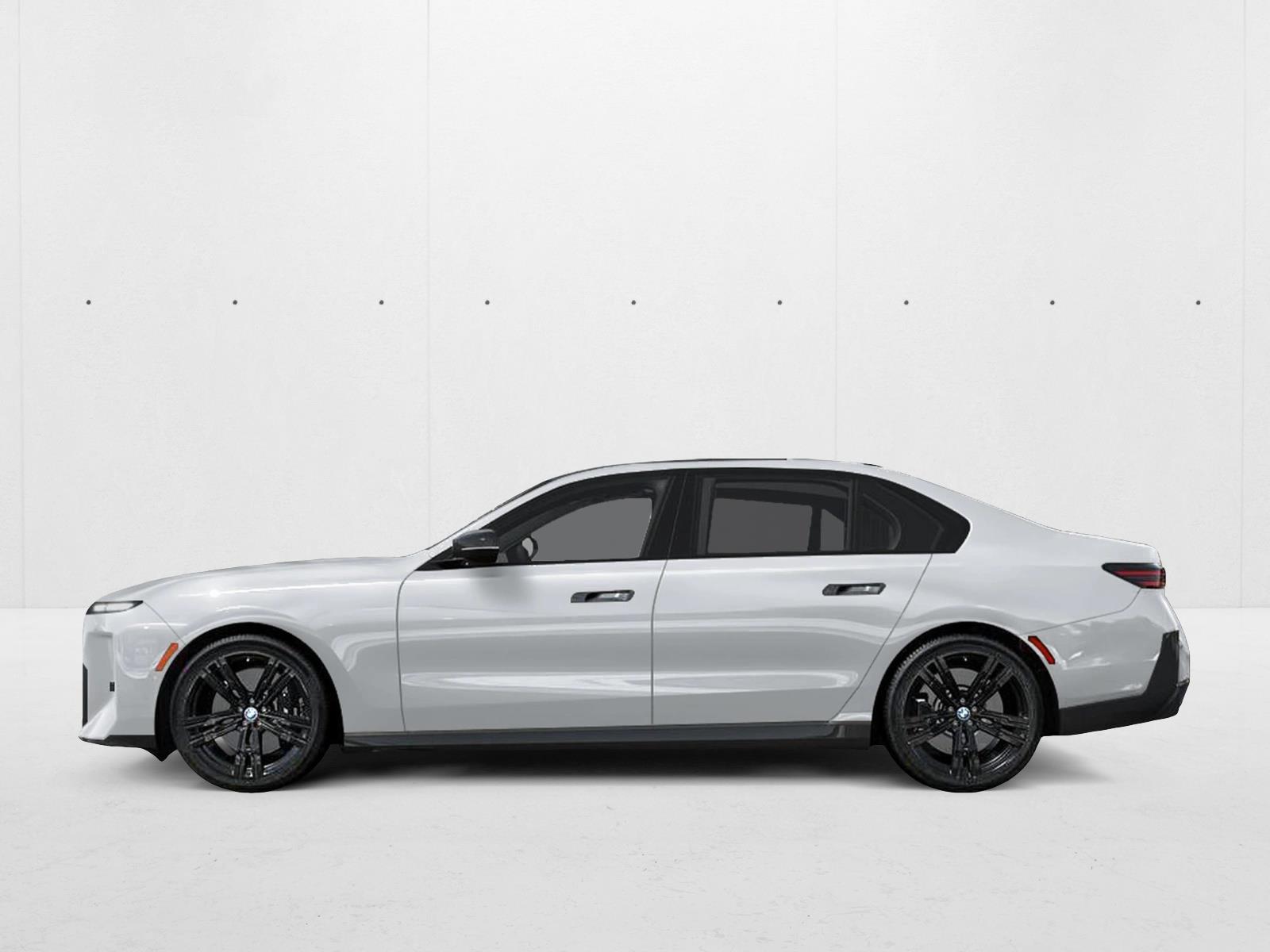 Thumbnail: 2027 BMW 7 Series - 2