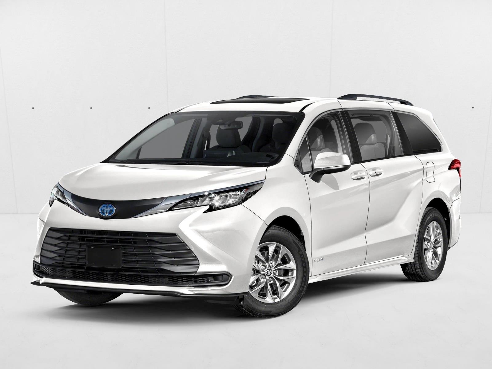 2022 Toyota Sienna LE