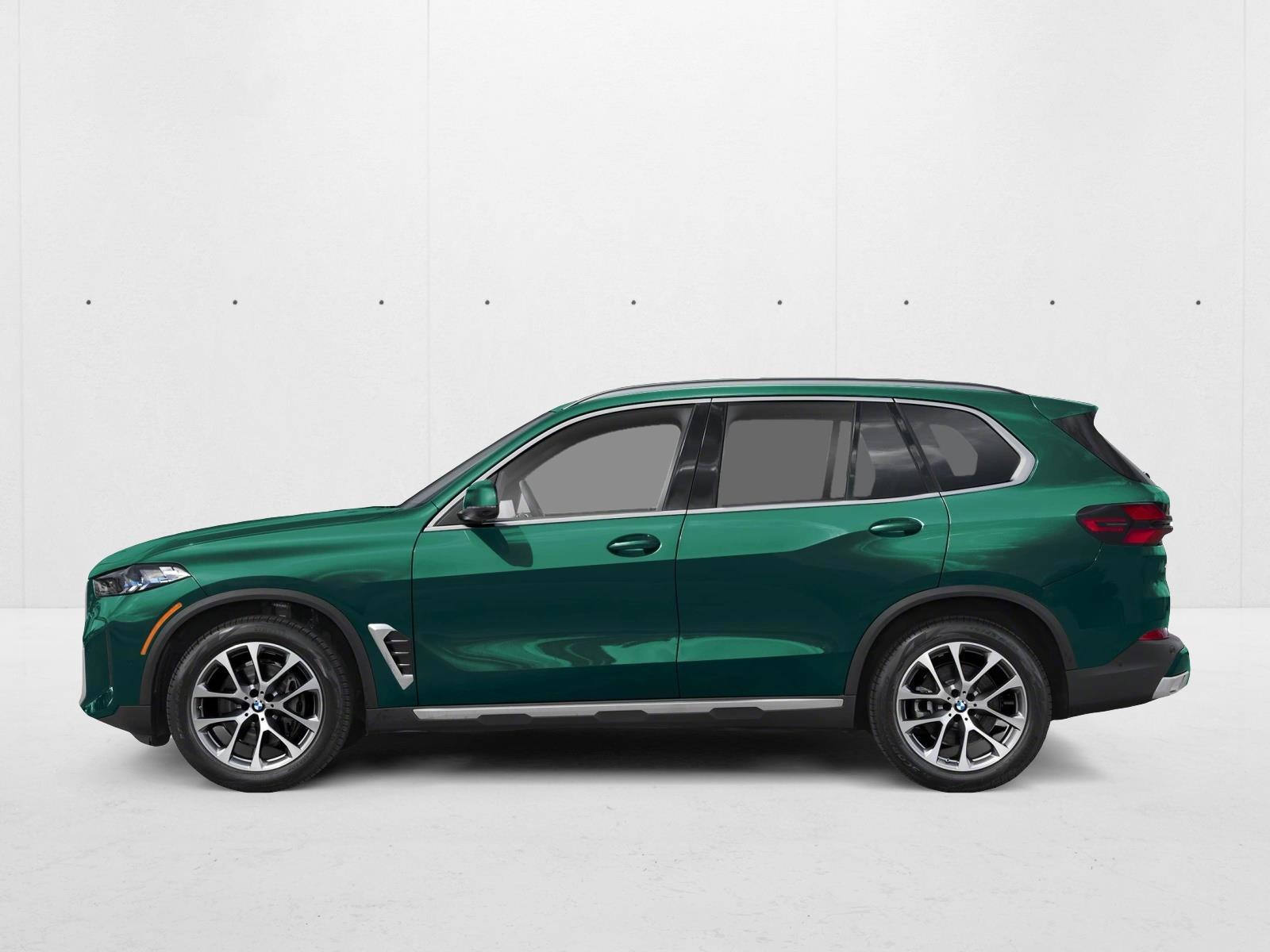 Thumbnail: 2027 BMW X5 - 2
