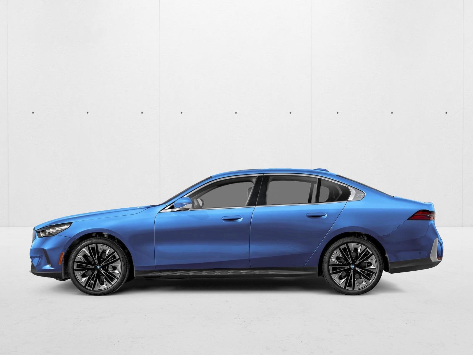 Thumbnail: 2027 BMW 5 Series - 2