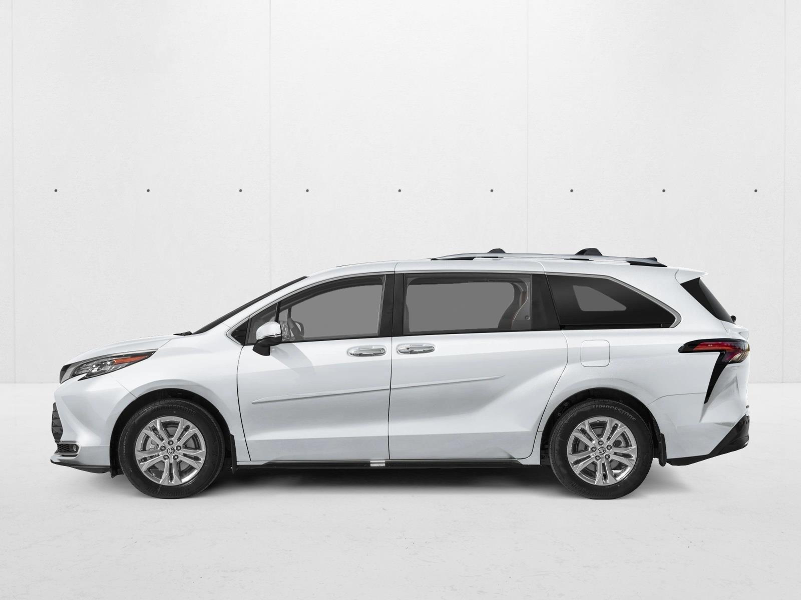 Thumbnail: 2026 Toyota Sienna - 2