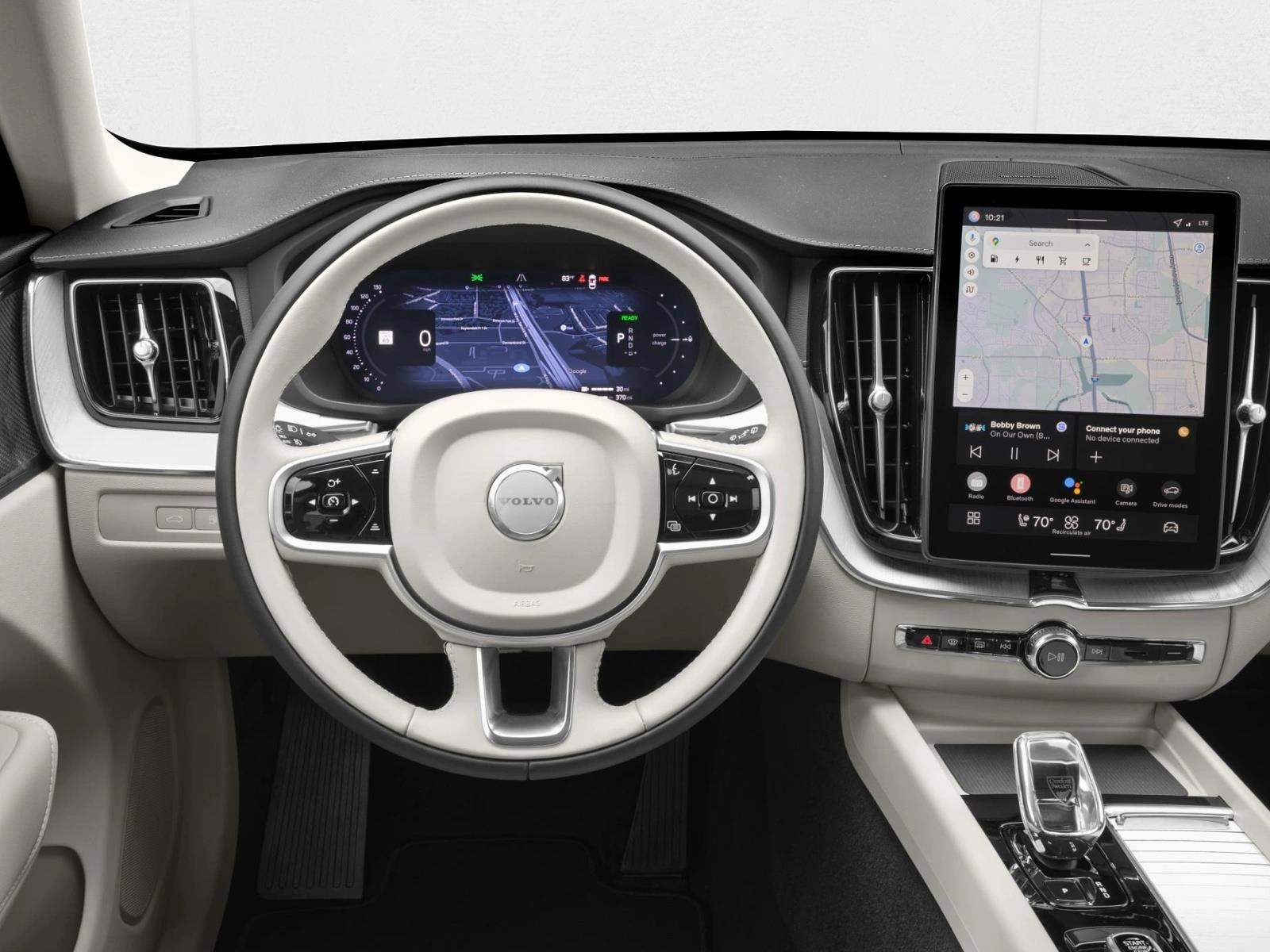 Thumbnail: 2027 Volvo XC60 - 3