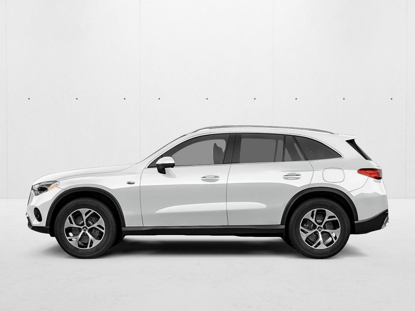 Thumbnail: 2027 Mercedes-Benz GLC - 2